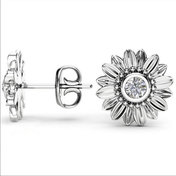 NEW STERLING SILVER DIAMOND SUNFLOWER STUD EARRINGS - Picture 2 of 3